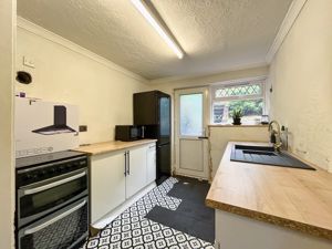 Photo 7- click for photo gallery